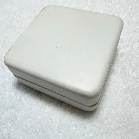 Double Ring Diamond 1/10 CTTW 925 Sterling Silver Pendant Necklace NEW With Tags - Picture 4 of 4